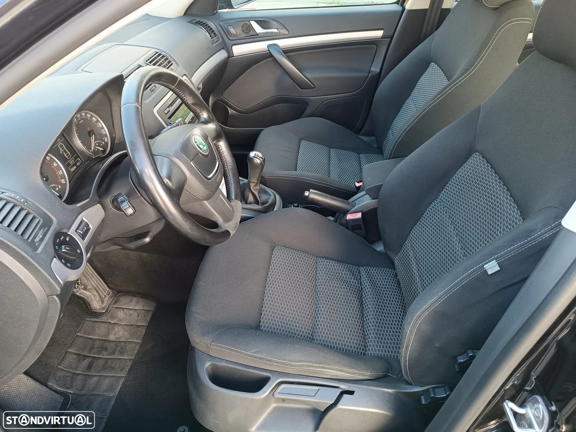 Skoda Octavia 1.9 TDI Sportline - 9