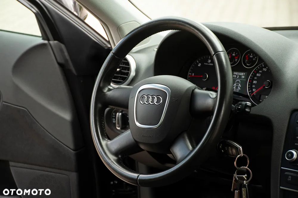 Audi A3 Sportback 2.0 TDI DPF S line Sportpaket - 26