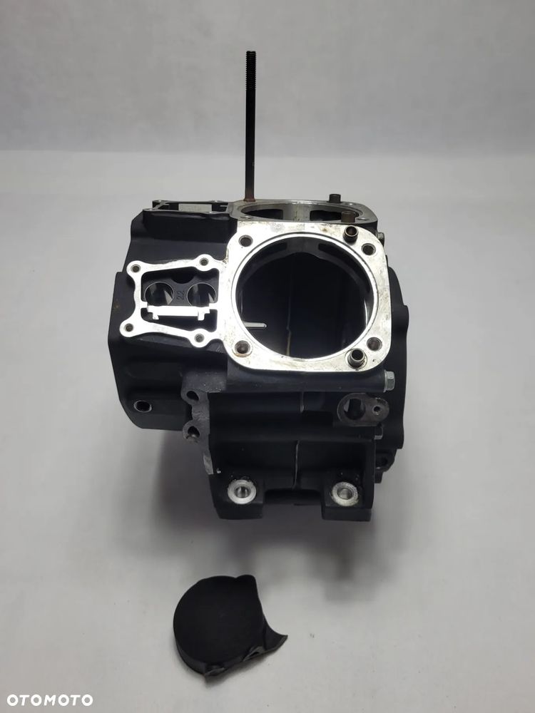 Kartery obudowa silnika Harley Davidson Dyna Touring Twin Cam 88'' 24596-99C - 2