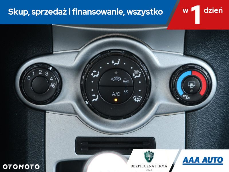 Ford Fiesta - 17