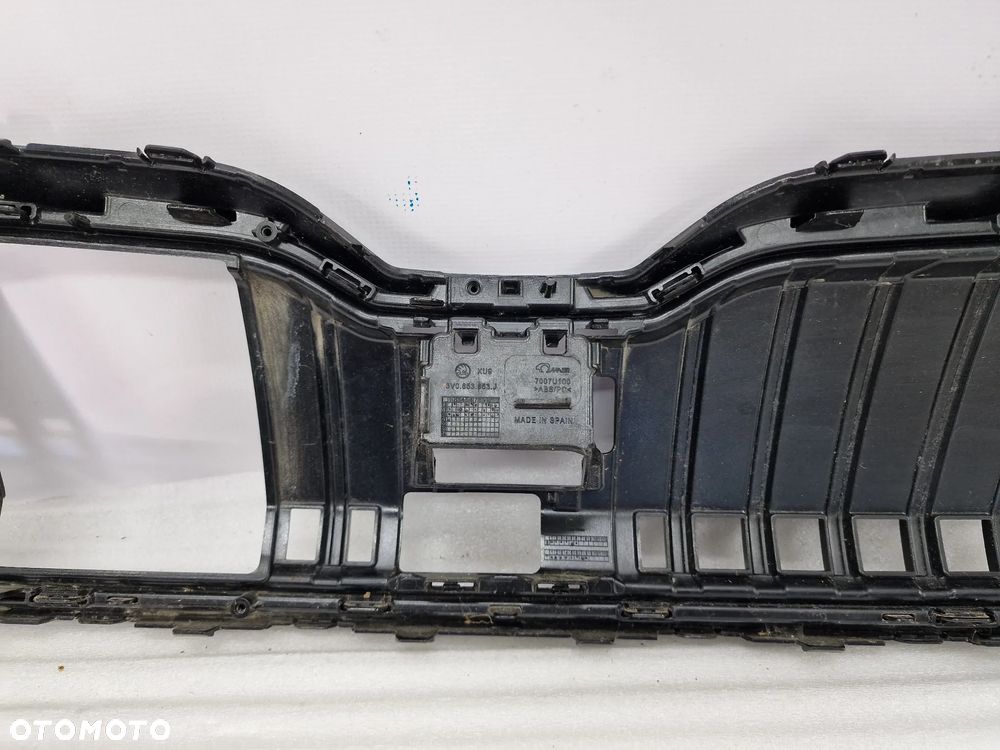 SKODA SUPERB 3V0 LIFT 19- ATRAPA / GRILL NA RADAR , NR 3V0853653J , NR AUKCJI GR84 - 18