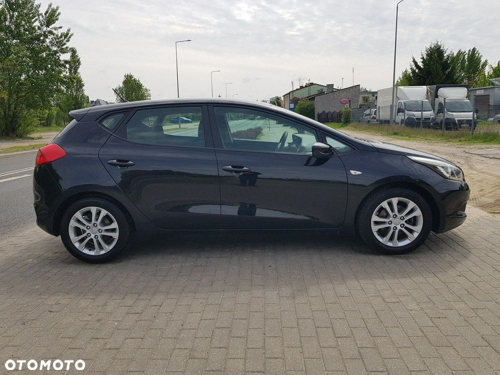 Kia Ceed - 4
