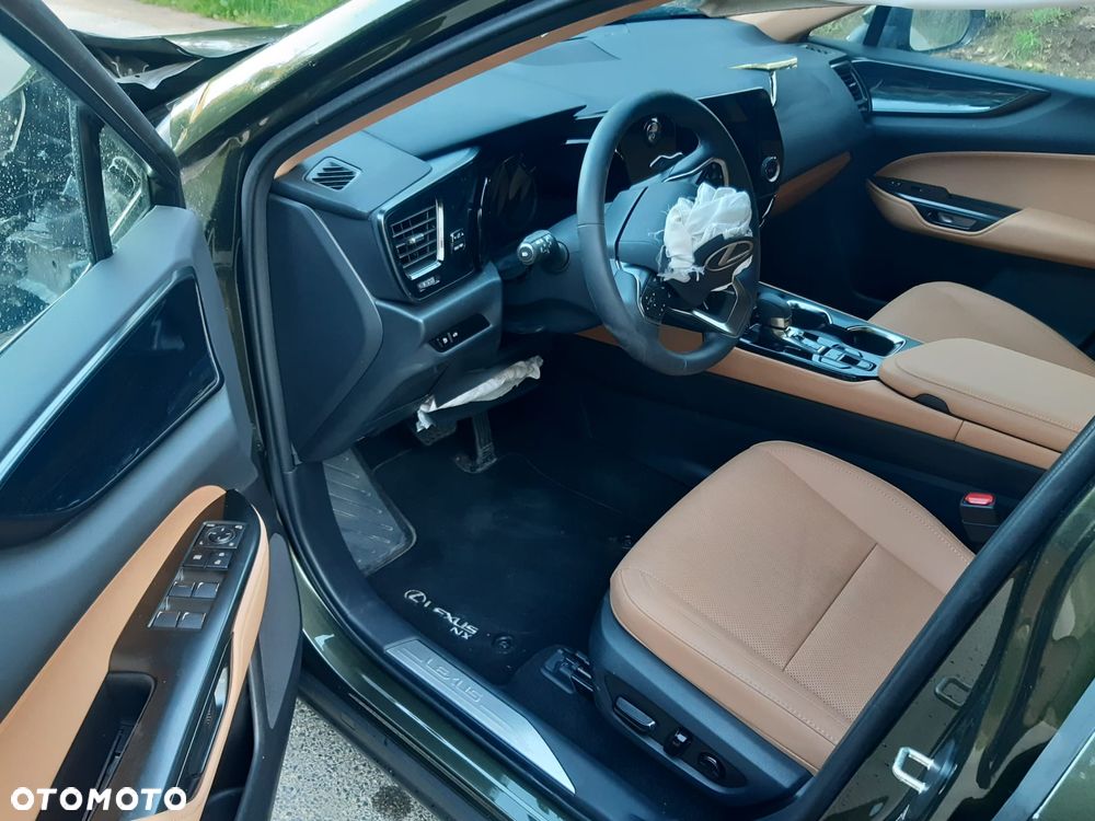 Lexus NX 350h - 16