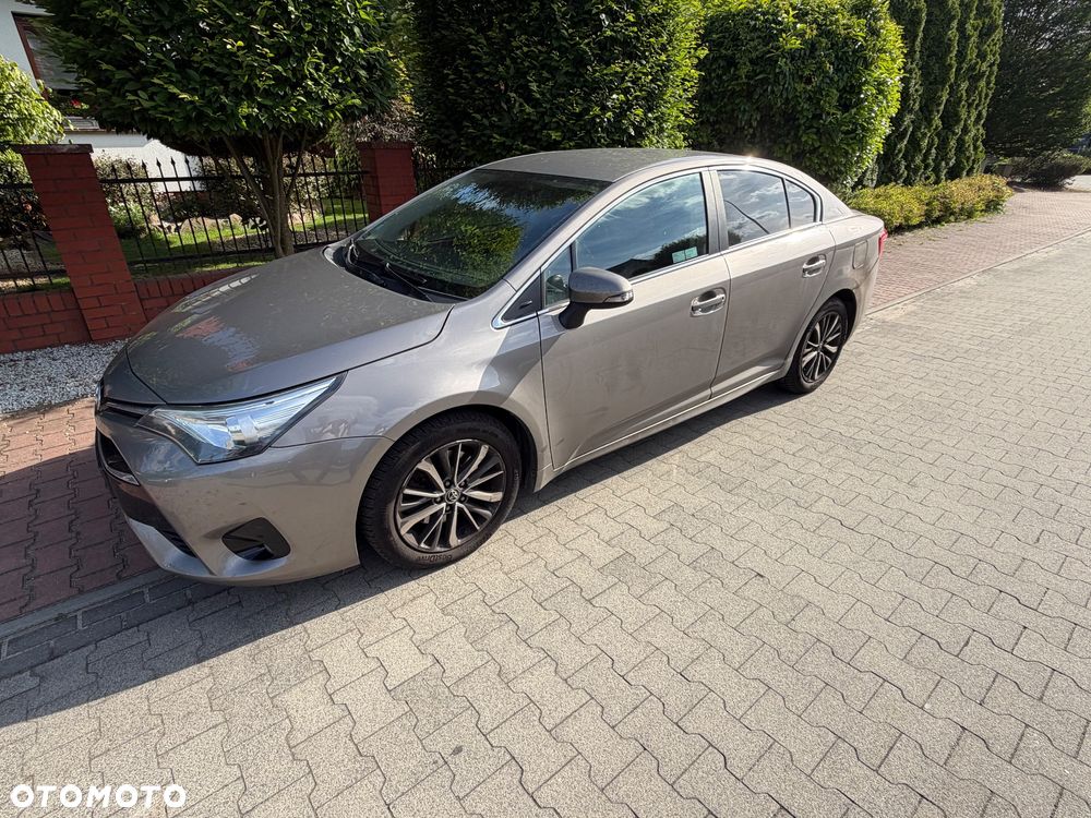 Toyota Avensis 2.0 D-4D Prestige - 4