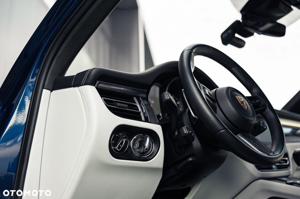 Porsche Macan - 26