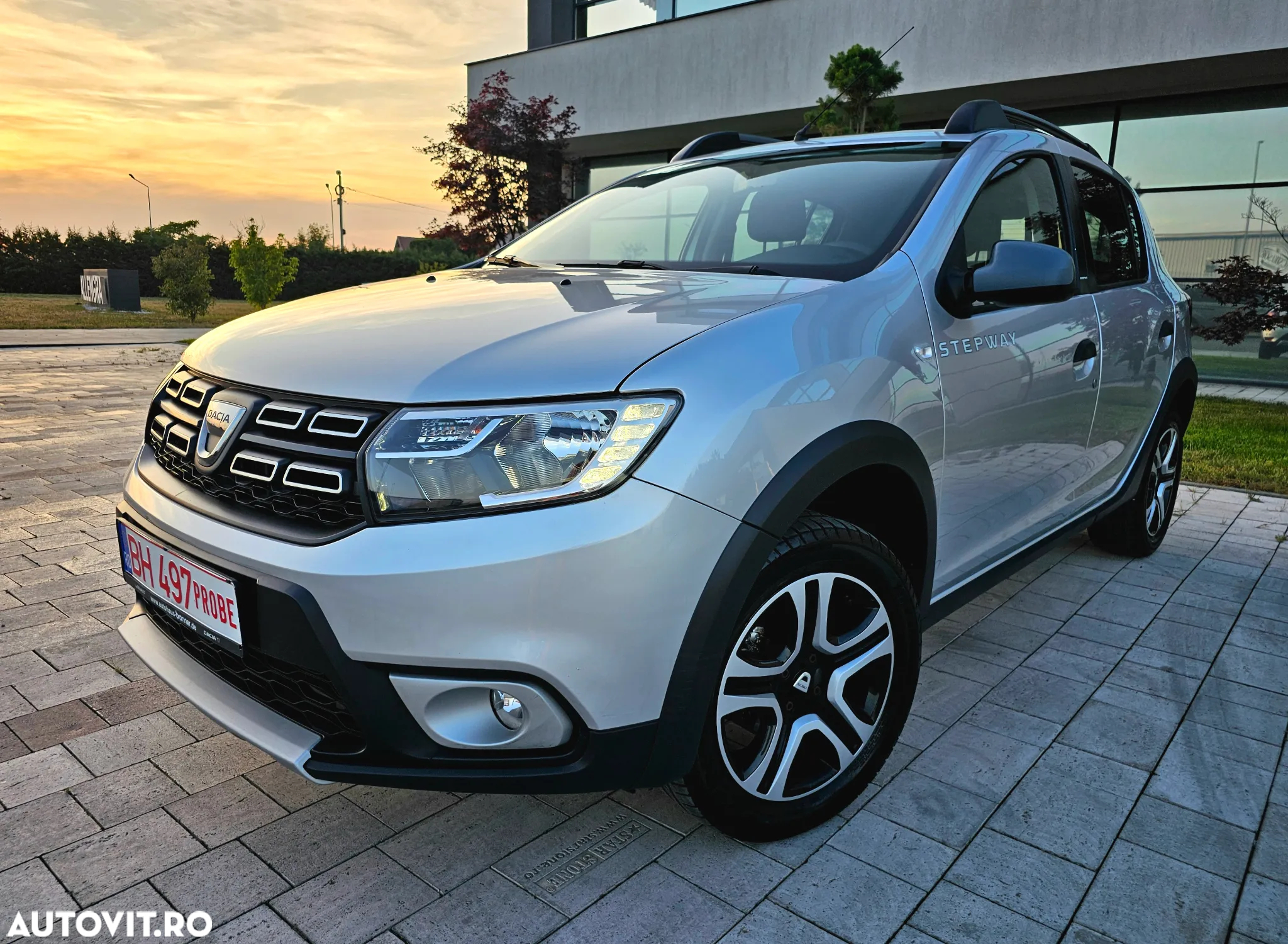 Dacia Sandero TCe 90 Celebration - 14