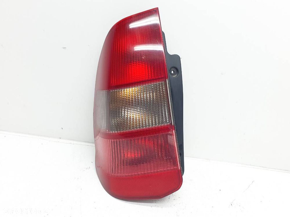 LAMPA TYŁ TYLNA LEWA W BŁOTNIK MITSUBISHI SPACE STAR I EU - 1