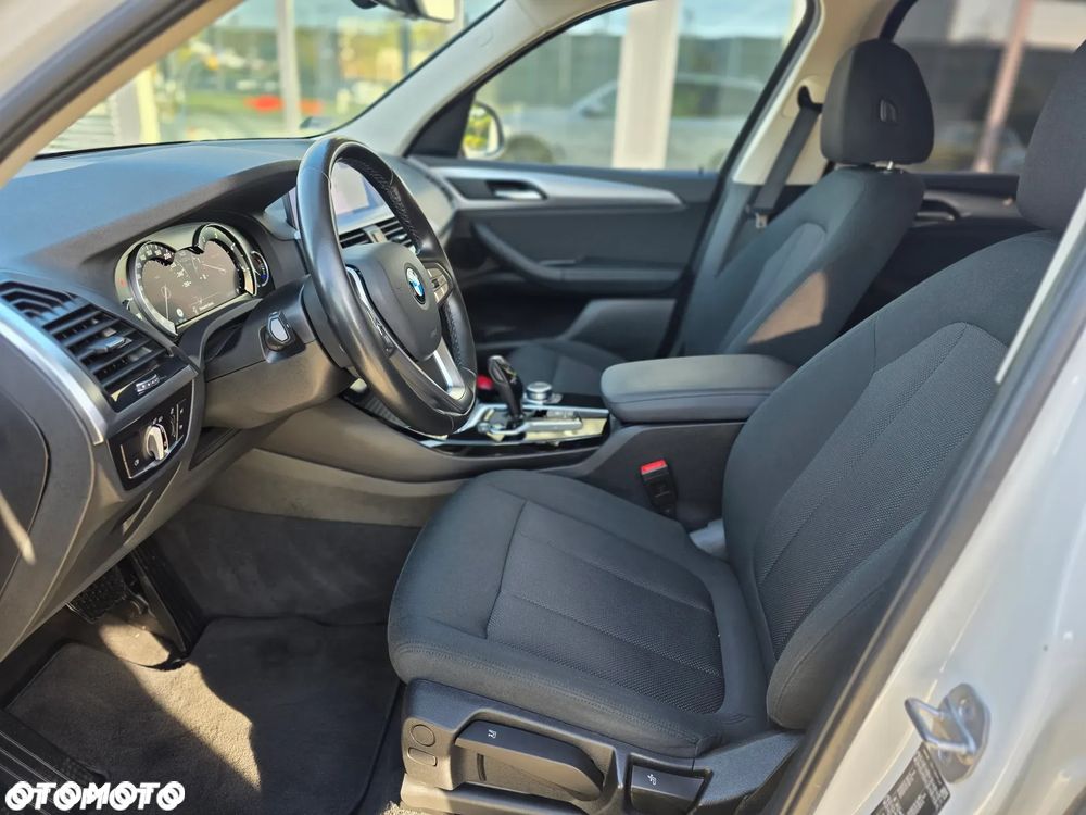 BMW X3 xDrive20i GPF Business Edition sport - 31