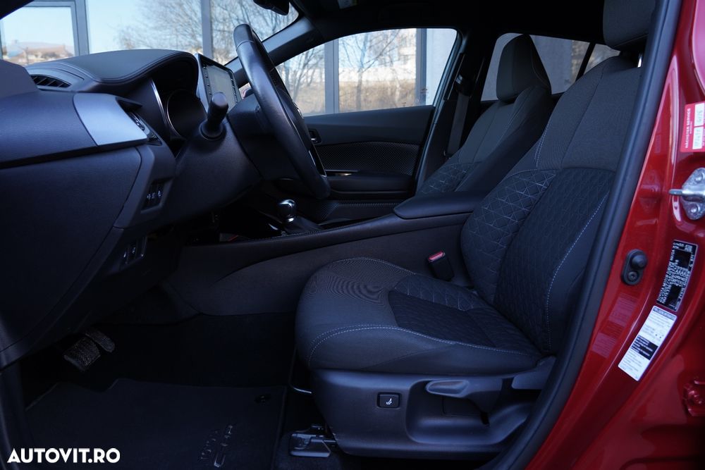 Toyota C-HR - 15
