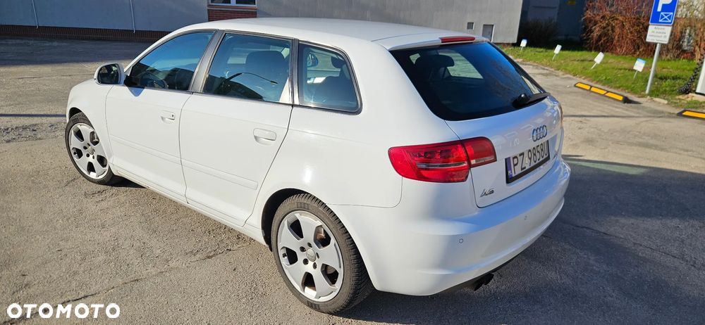 Audi A3 Sportback - 14