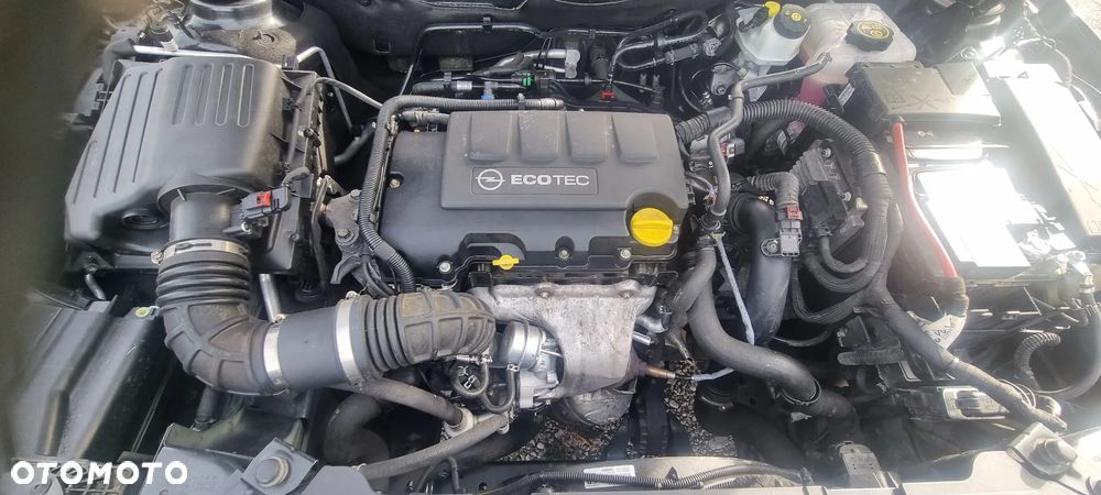 Opel Insignia 1.4 T Elegance S&S - 24