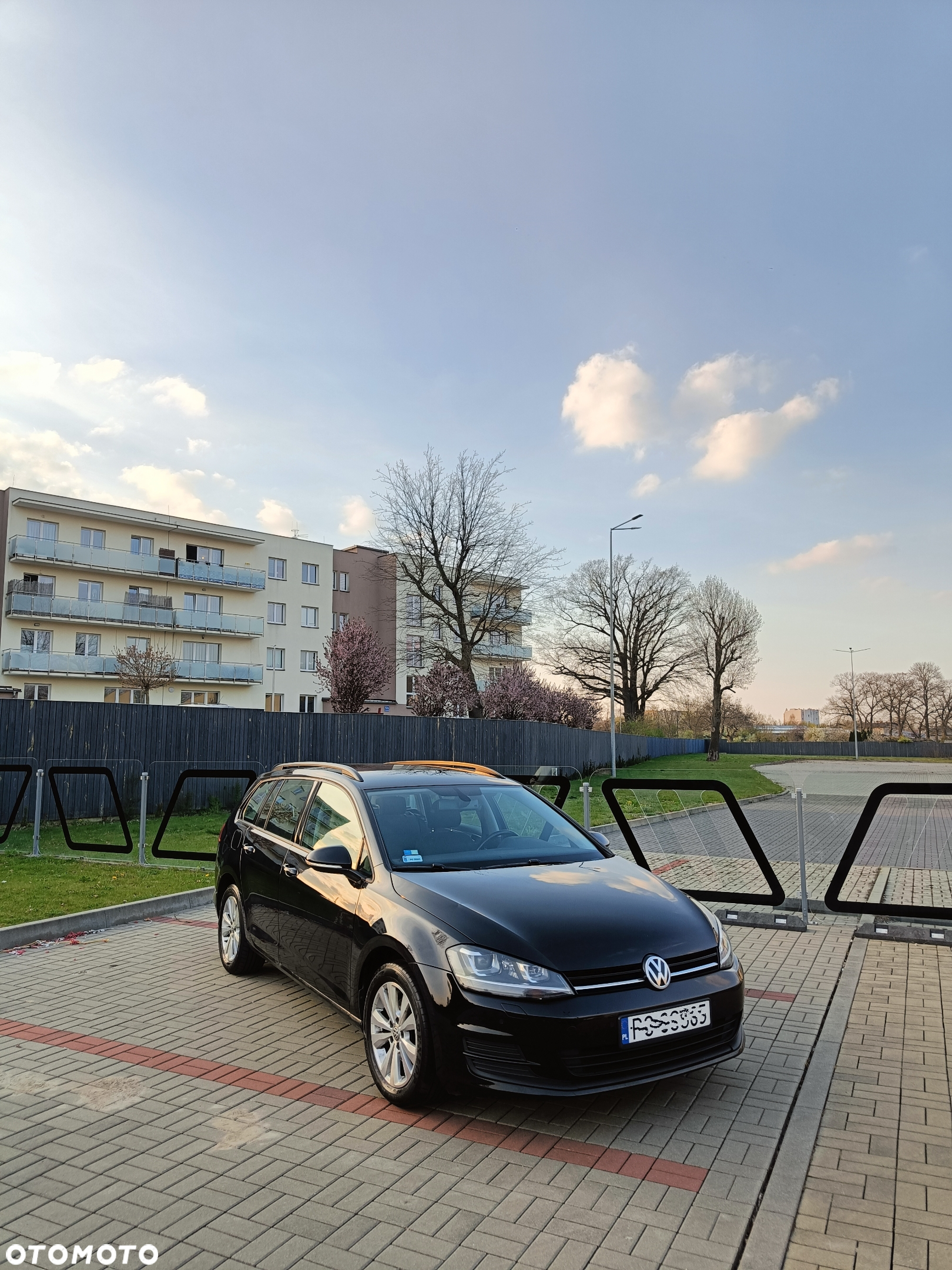Volkswagen Golf - 2