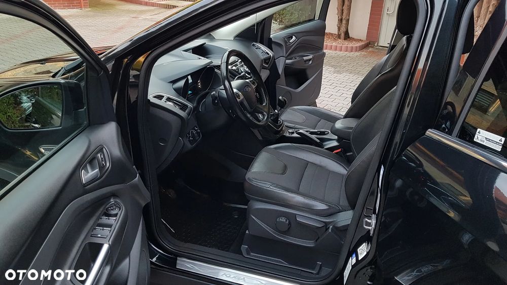 Ford Kuga 2.0 TDCi FWD Titanium Plus - 34