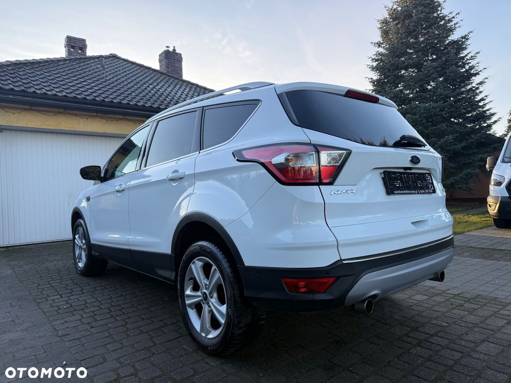 Ford Kuga 1.5 EcoBoost 2x4 Titanium - 6