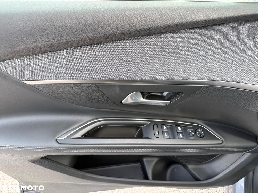 Peugeot 5008 PureTech 130 Stop & Start Allure - 21