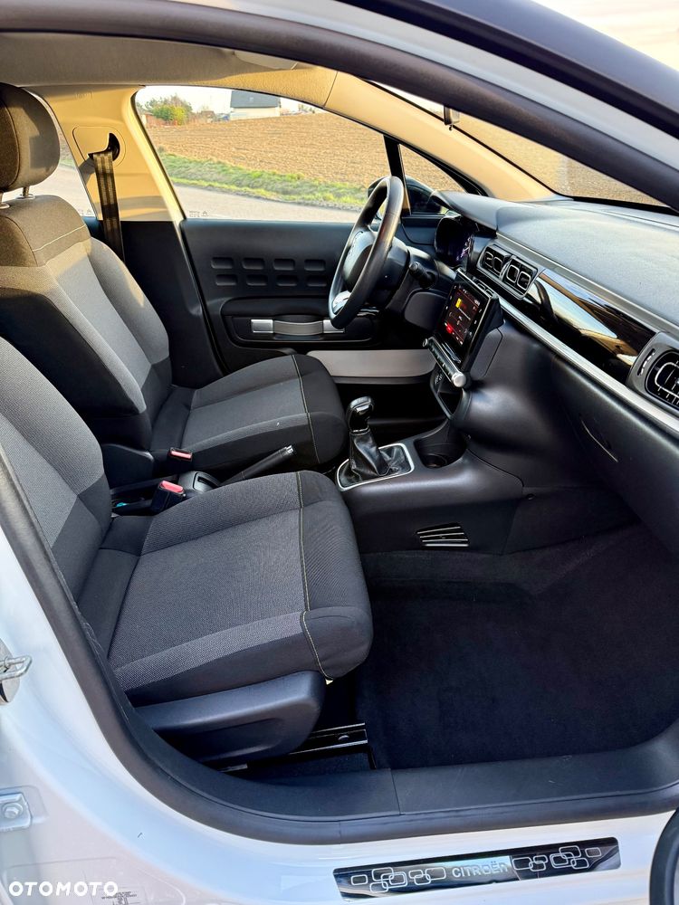 Citroën C3 1.2 PureTech Shine - 10