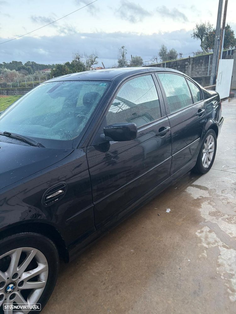 BMW 320 d Touring Séc.XXI - 6