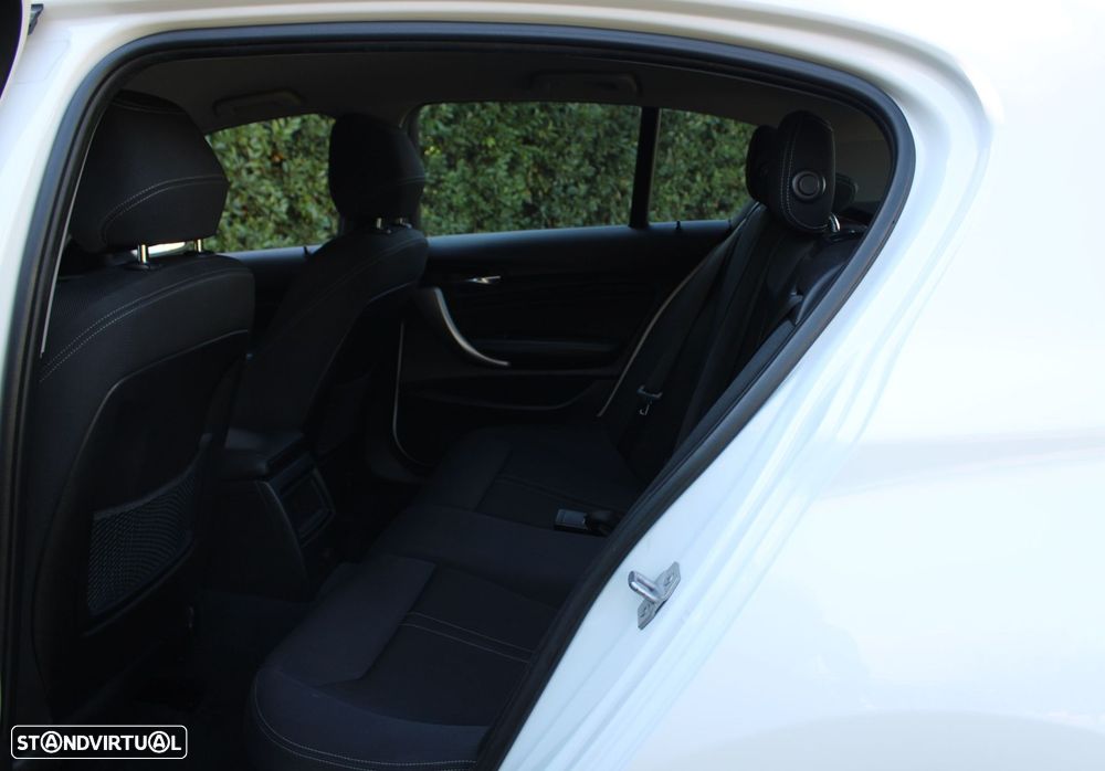 BMW 116 d Line Urban Auto - 12