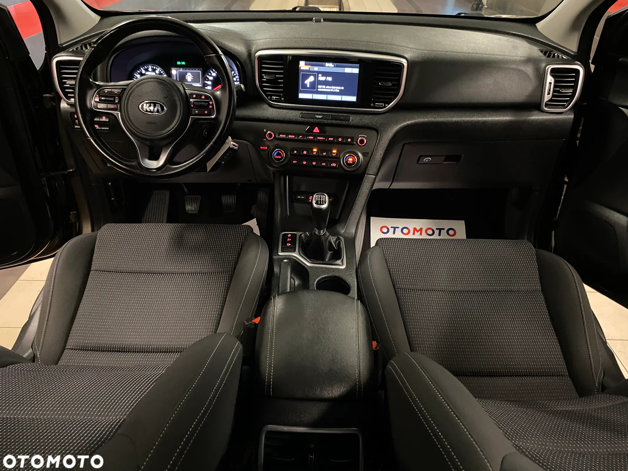 Kia Sportage 1.6 GDI 2WD SPIRIT - 12