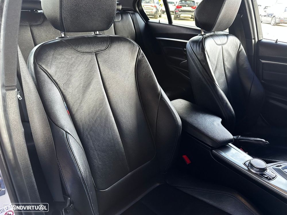 BMW 330 e iPerformance Pack M - 39