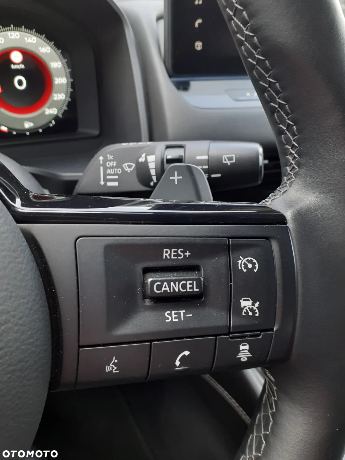 Nissan Qashqai - 11