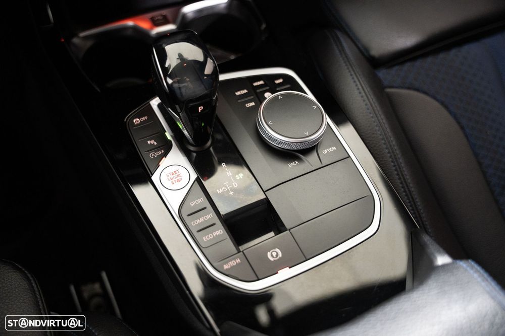 BMW 116 d Pack Desportivo M Auto - 13