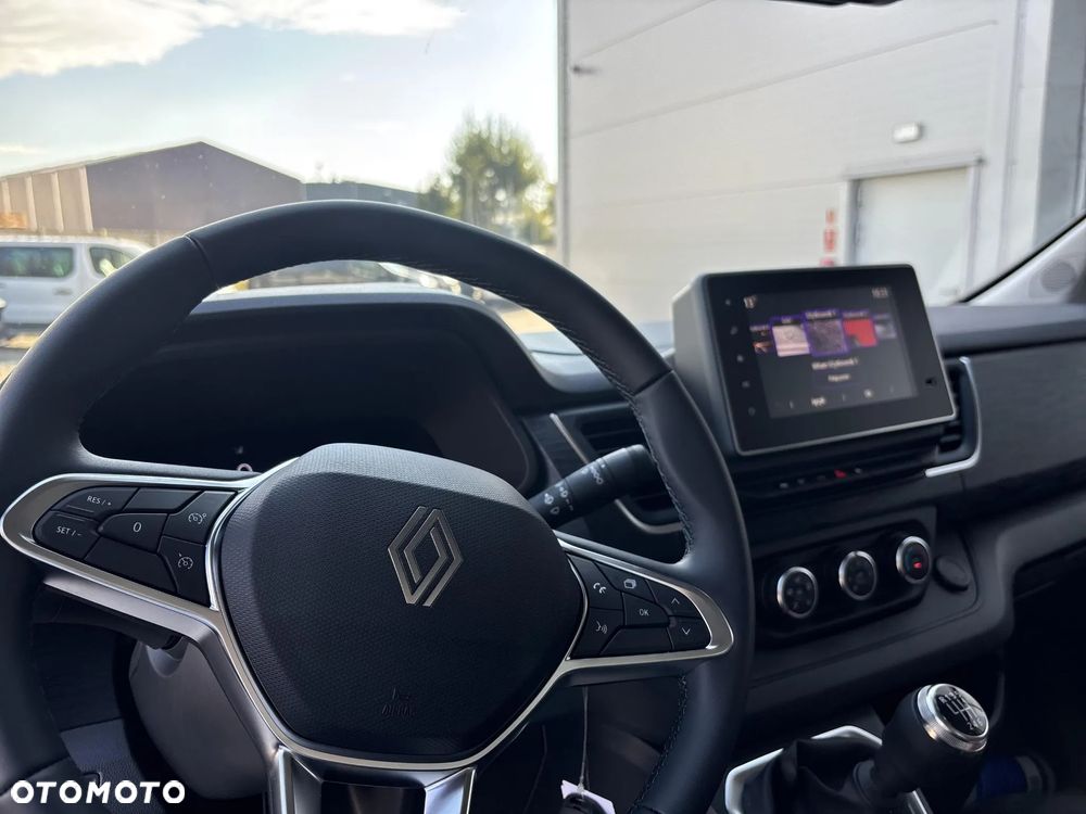 Renault Trafic - 9