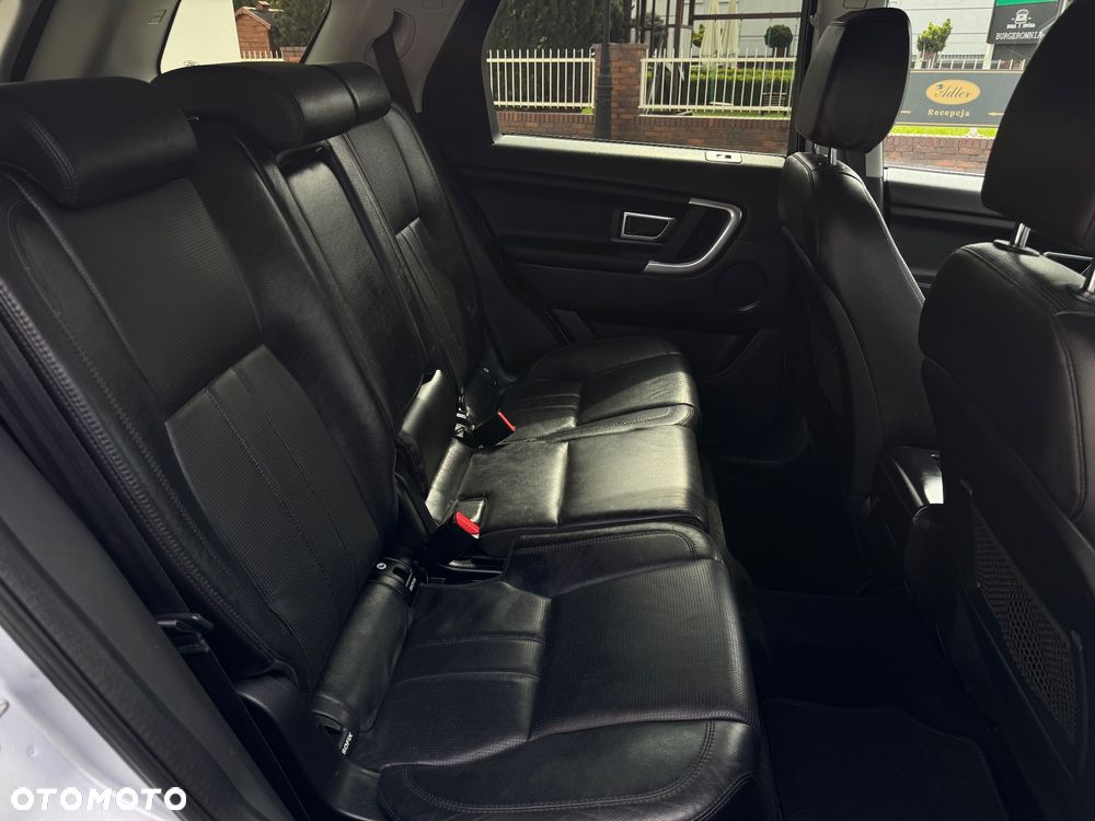 Land Rover Discovery Sport TD4 HSE Luxury - 22