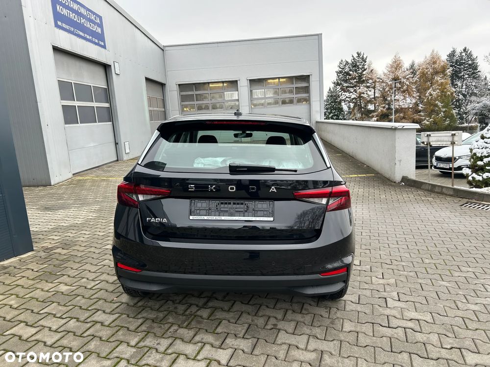 Skoda Fabia 1.0 TSI Drive - 8