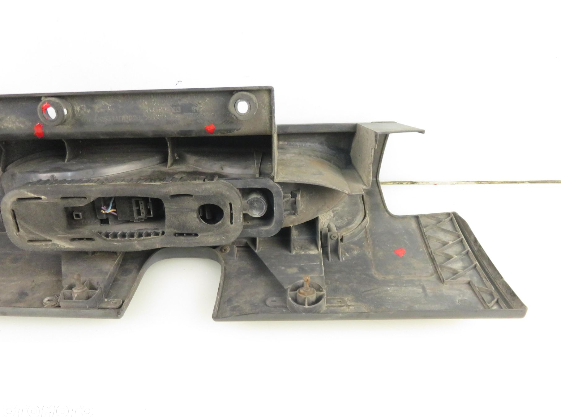 LAMPA PRAWA TYLNA OPEL VIVARO A (01-06-14) - 7