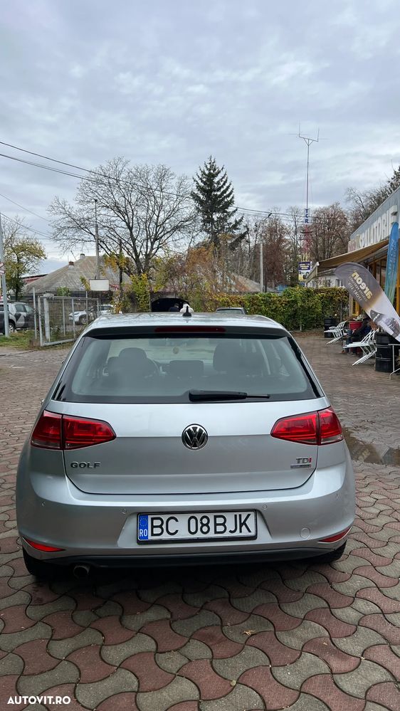Volkswagen Golf 1.6 TDI DPF BlueMotion - 5