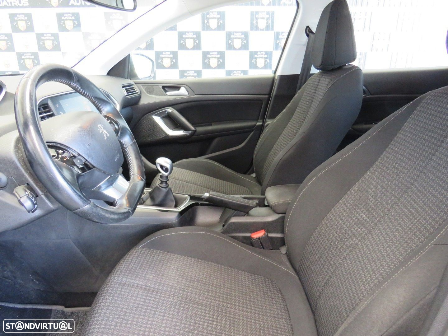 Peugeot 308 SW - 21