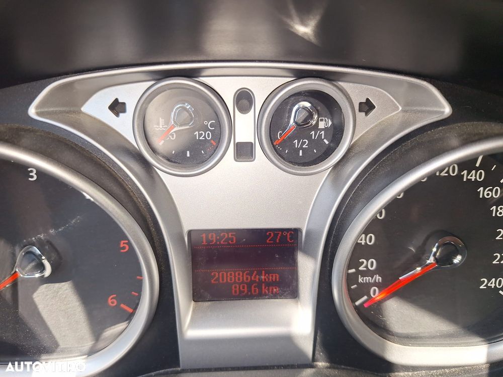 Ford Focus - 6
