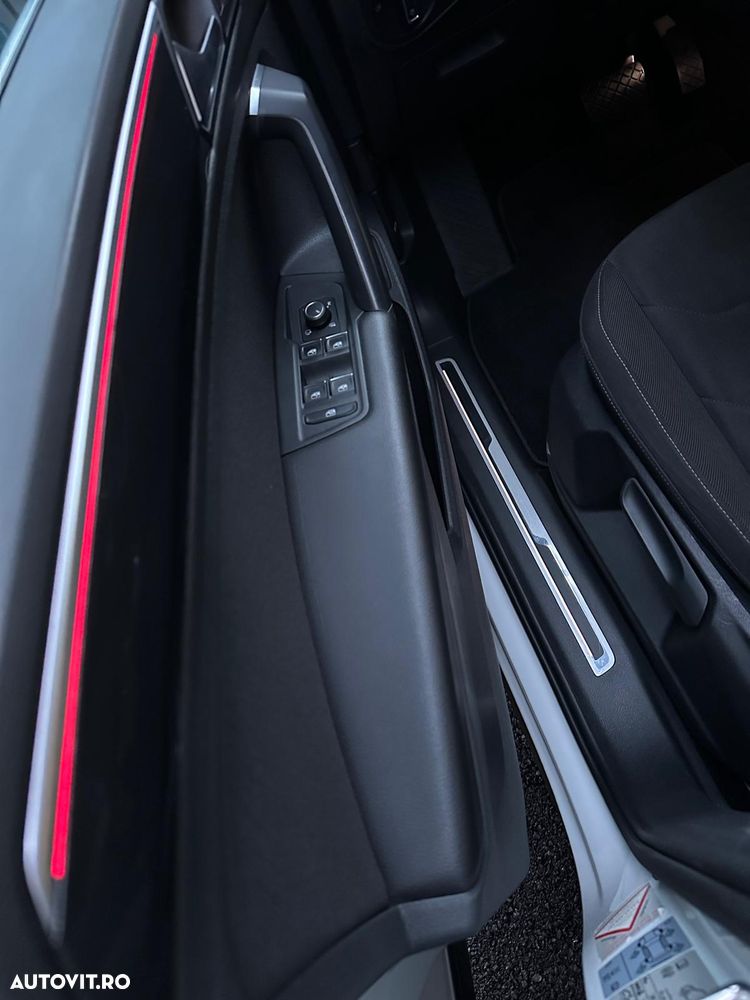 Volkswagen Tiguan 2.0 TDI SCR DSG 4Motion Elegance - 10