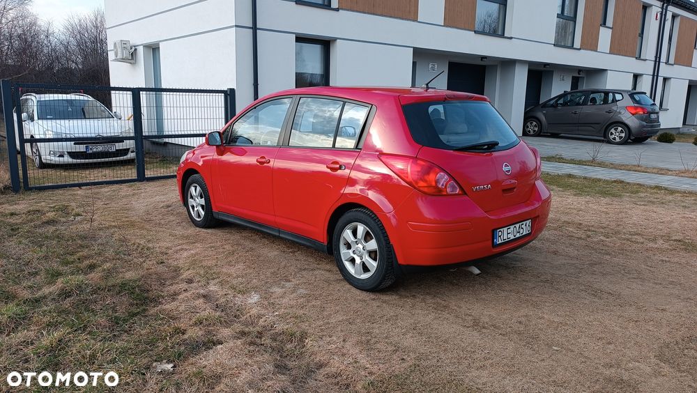 Nissan Tiida - 3