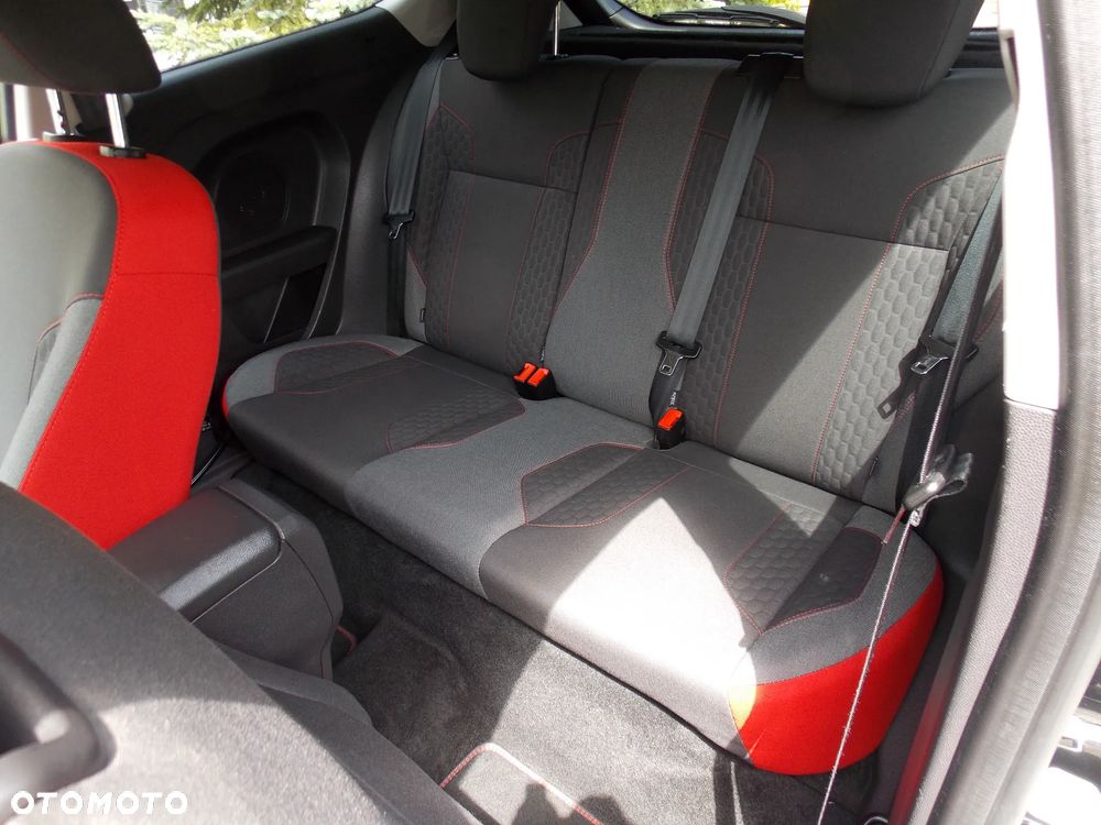 Ford Fiesta 1.0 EcoBoost STart-Stop ST-LINE - 24