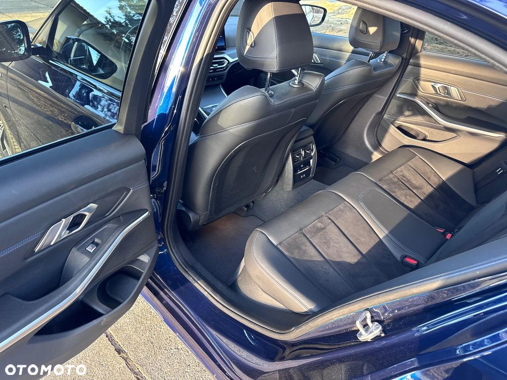 BMW Seria 3 320d xDrive M Sport sport - 20