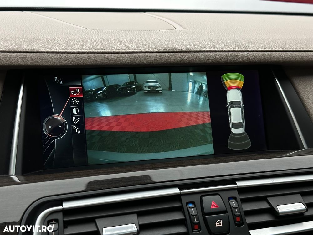 BMW Seria 7 740d xDrive - 15