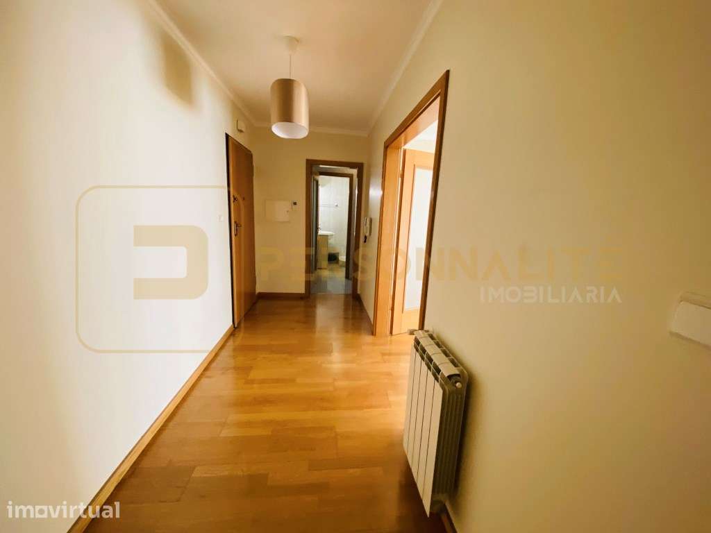 Excelente apartamento T1 junto aos Campos de Treino - Grande imagem: 3/14