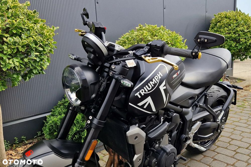 Triumph Trident - 27