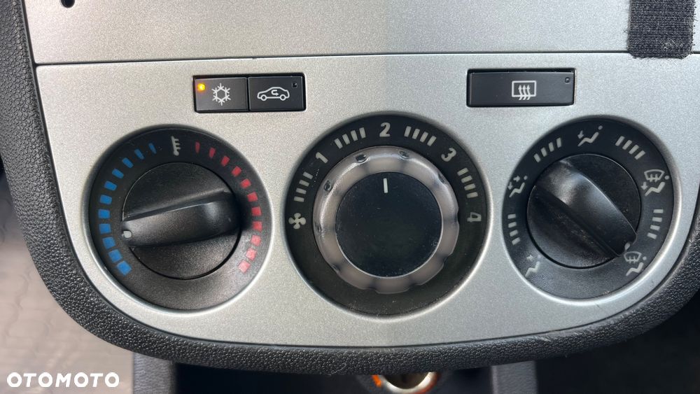 Opel Corsa - 13