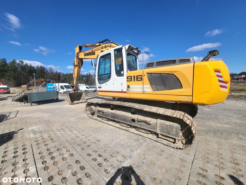 Liebherr R916 - 8
