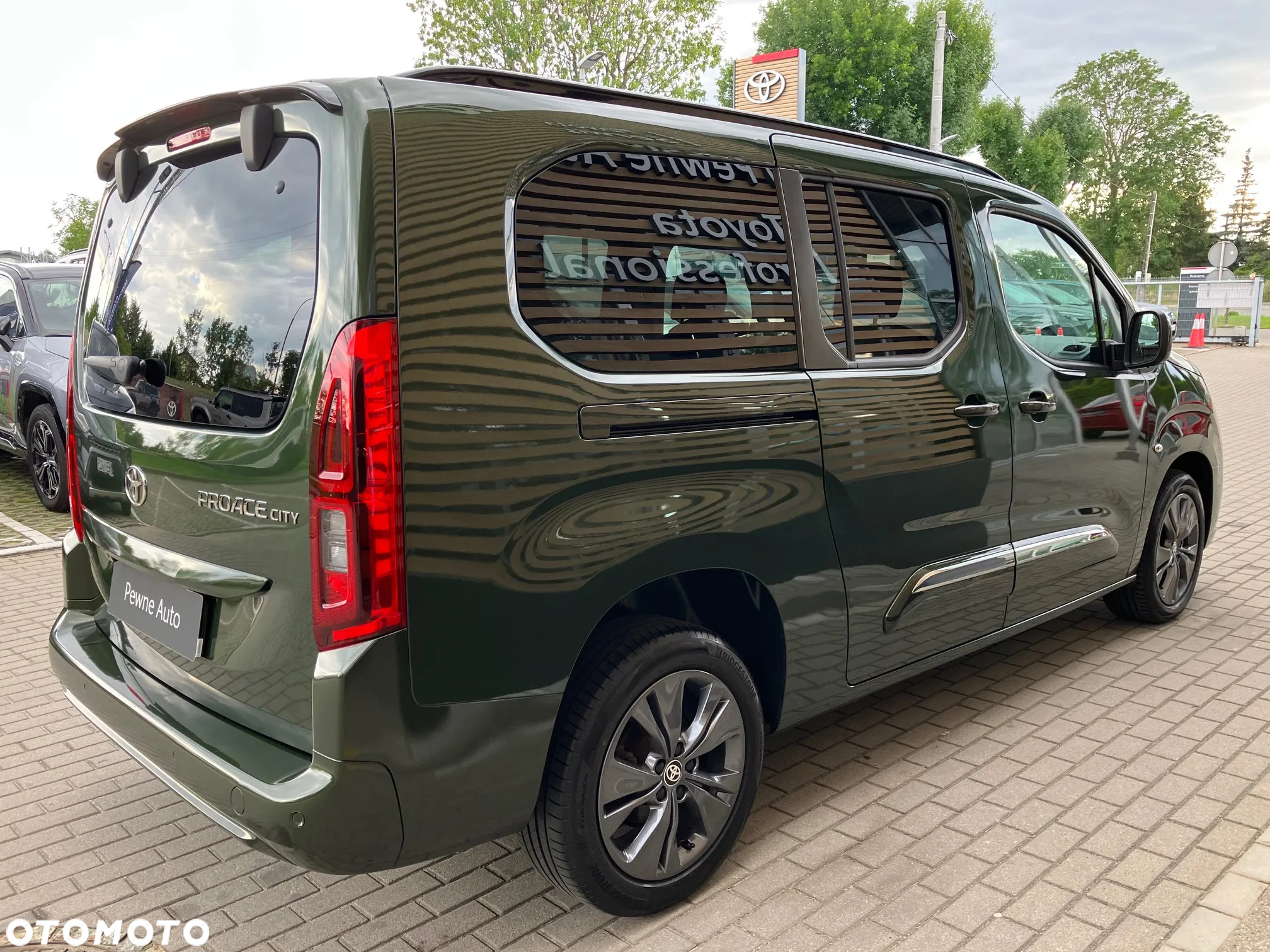 Toyota Proace City Verso 1.5 D-4D Family - 12