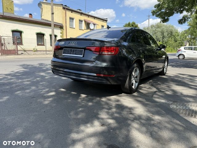 Audi A4 Limousine 2.0 TDI 112g DPF Attraction - 16