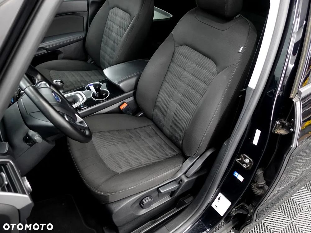 Ford Galaxy 2.0 TDCi Titanium - 9