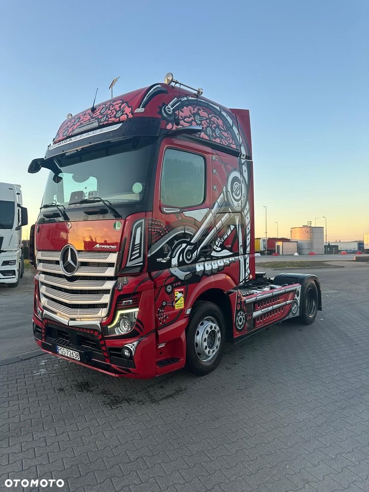 Mercedes-Benz ACTROS 1848 GIGA SPACE Salonka - 3