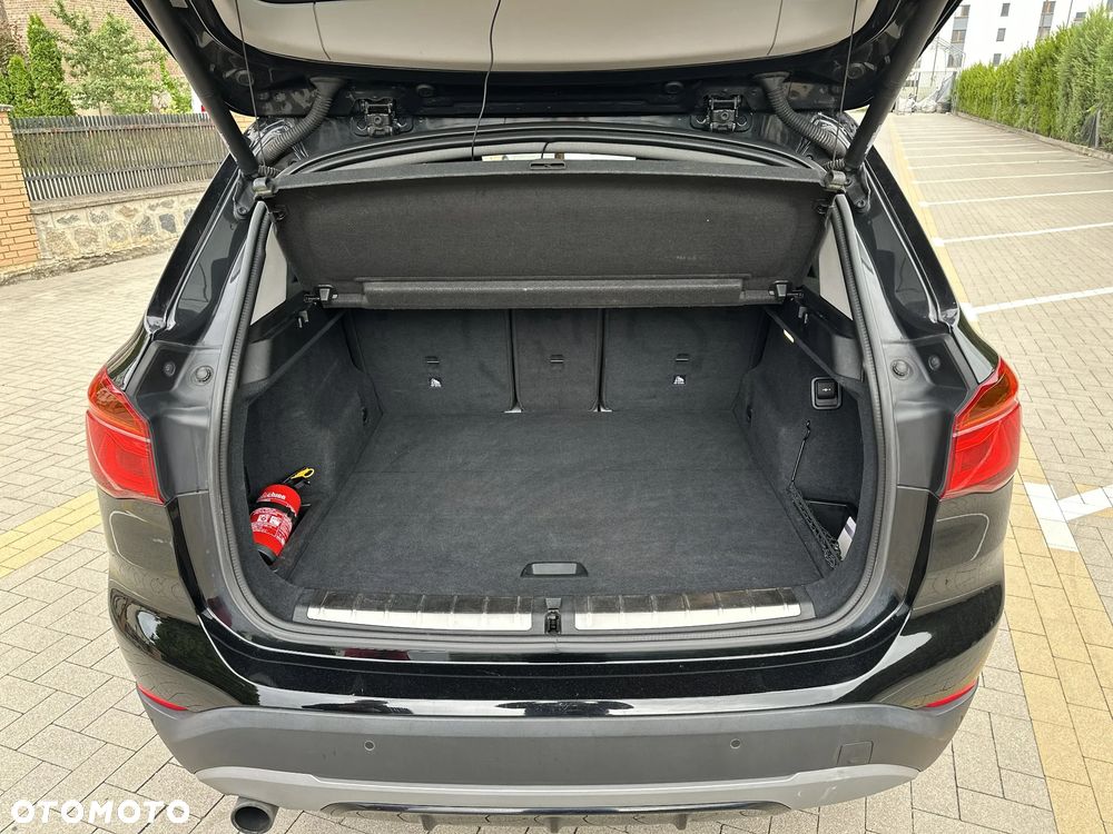 BMW X1 xDrive18d Sport Line - 39