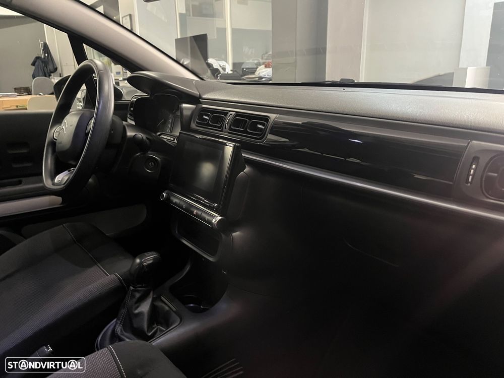 Citroën C3 1.2 PureTech Shine - 19