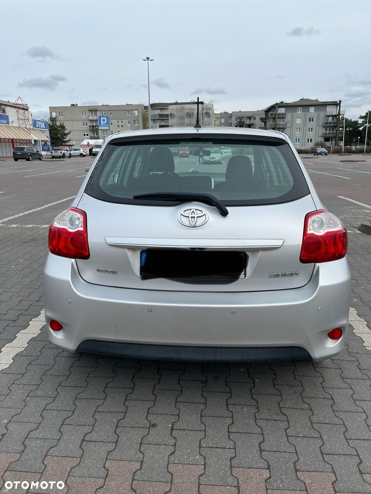 Toyota Auris 1.33 VVT-i Terra - 4