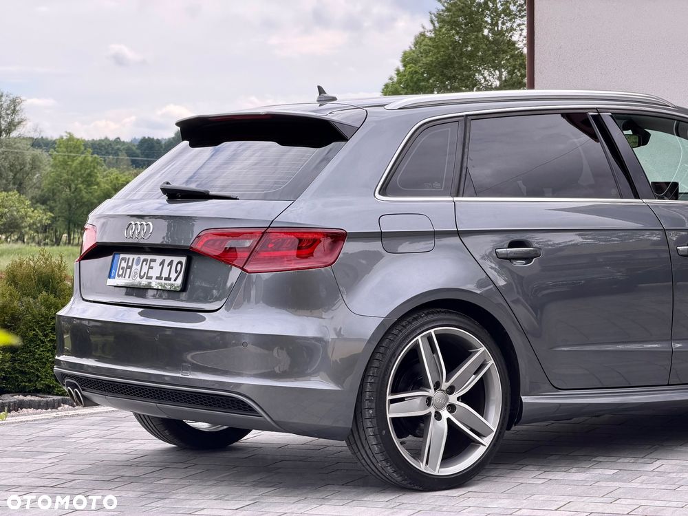 Audi A3 Sportback 2.0 TDI (clean diesel) quattro S tronic S line Sportpaket - 15